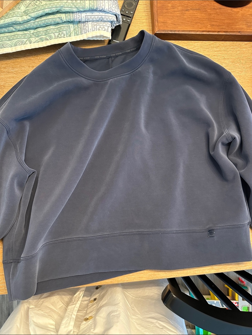 CRZ YOGA Men's Navy Crewneck Sweatshirt